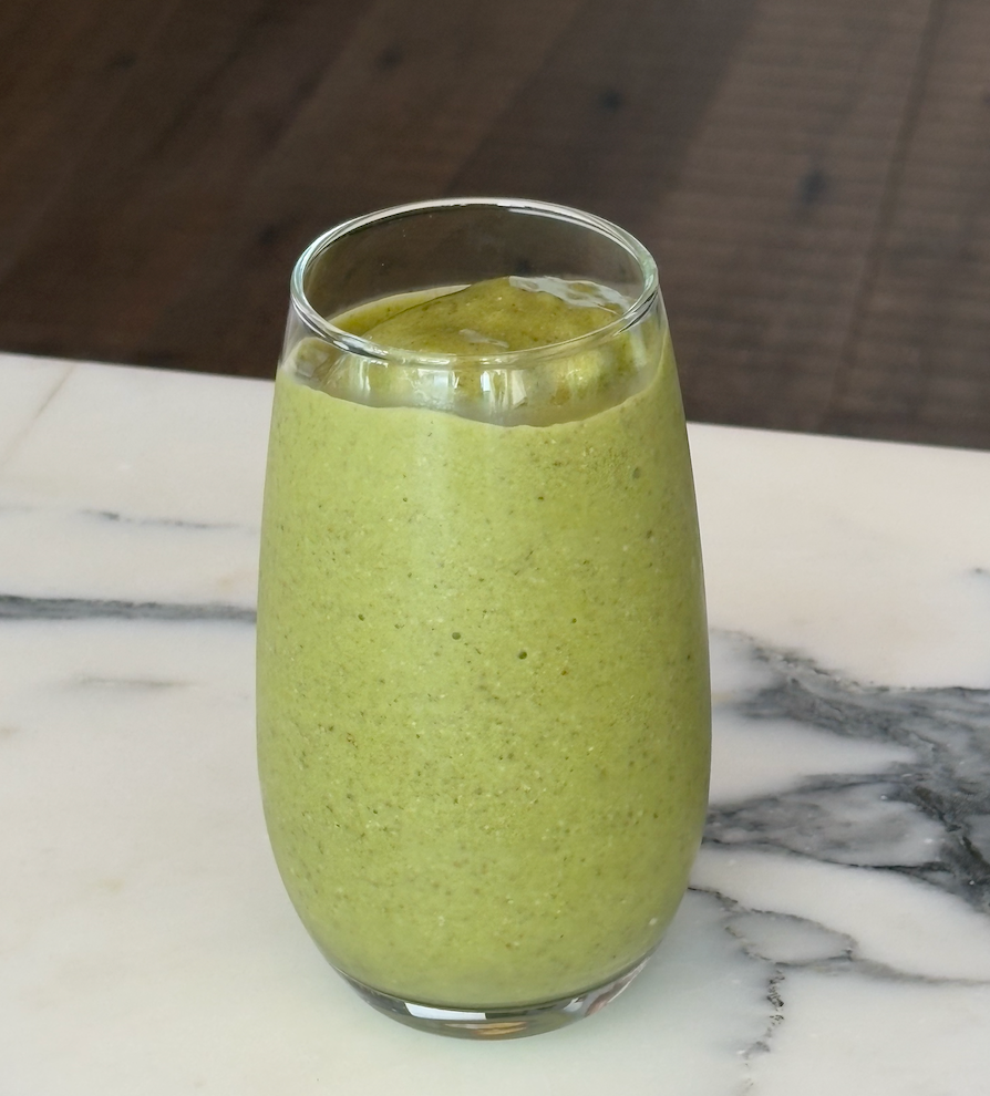 Hormone-Loving Mango Spinach Smoothie with Protein & Almonds