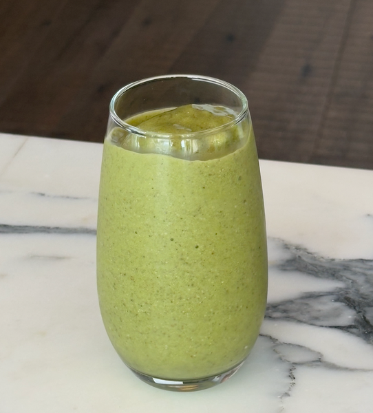 Hormone-Loving Mango Spinach Smoothie with Protein & Almonds